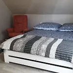 וילה Mazury Caloroczny Przy Lesie, Jezioro