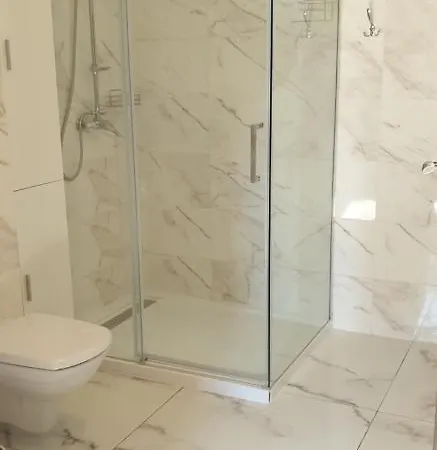 Mazury Caloroczny Przy Lesie, Jezioro Pelnik