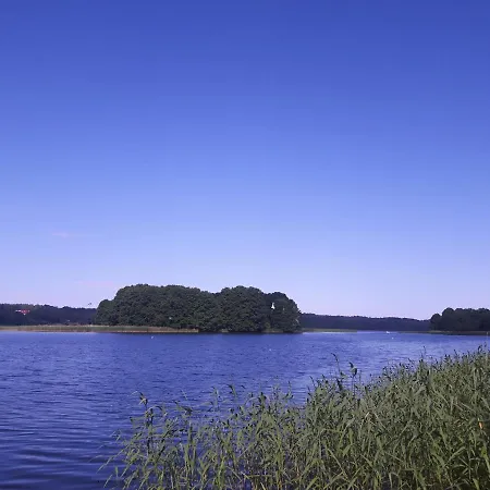 Mazury Caloroczny Przy Lesie, Jezioro Pelnik